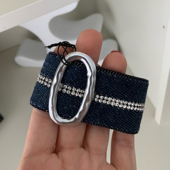 JACQUELINE KENT Denim Crystal Turn Lock Silver Statement Cuff Bracelet BRAND NEW - Picture 9 of 16